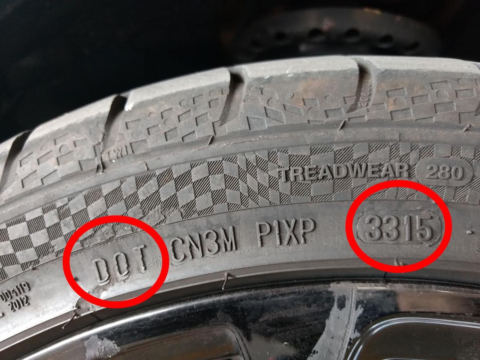 Como ver a validade do pneu?