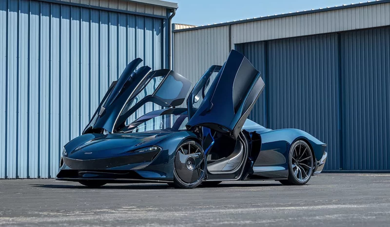 McLaren Speedtail 2021