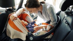 Diferença Entre Bebê Conforto e Cadeirinha Para Auto